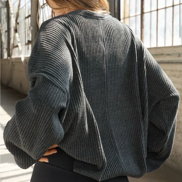 Relaxed V-Neck Cardigan - Picture 3 of 8